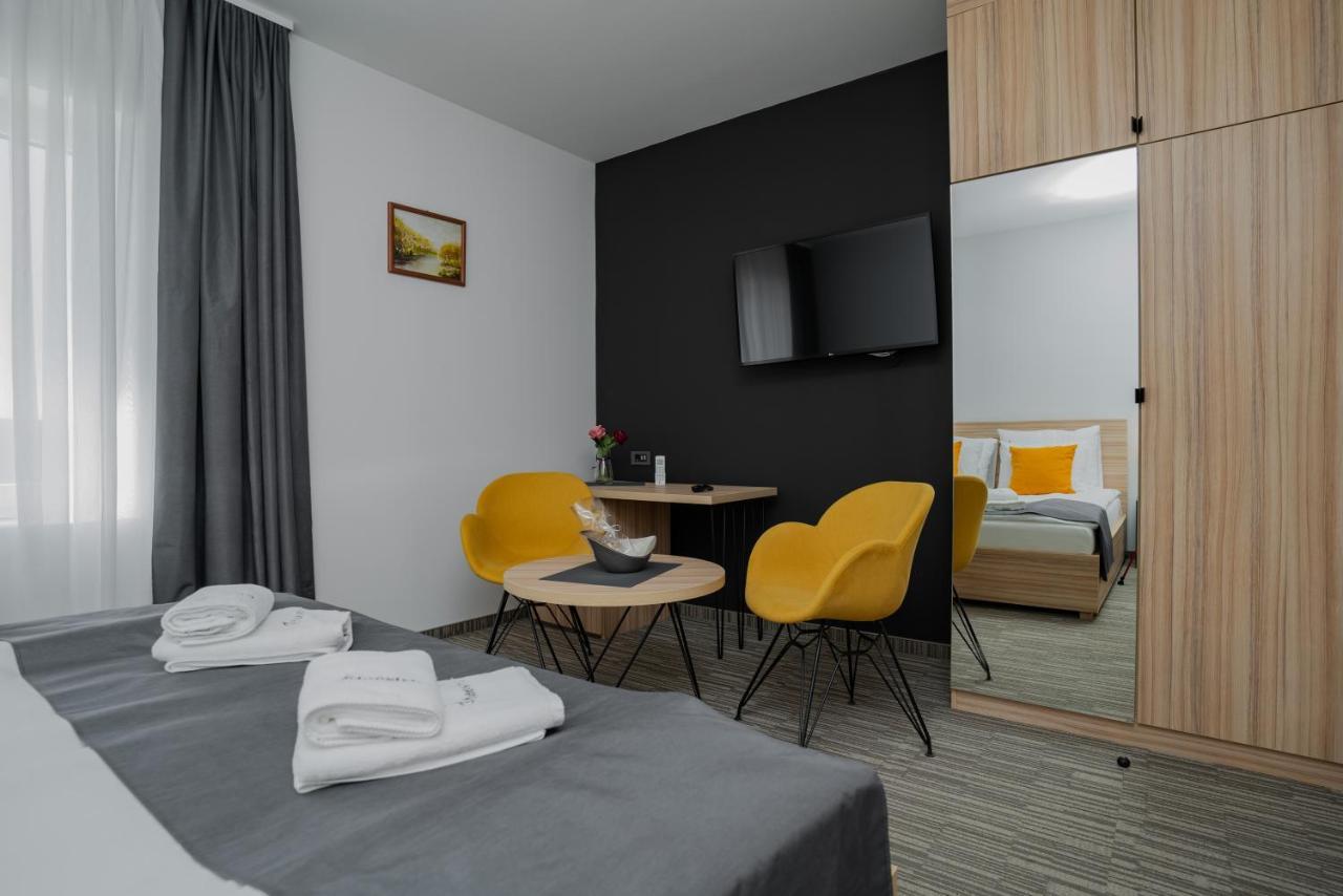 Maestro - Rooms & Restaurant Vukovar Eksteriør billede