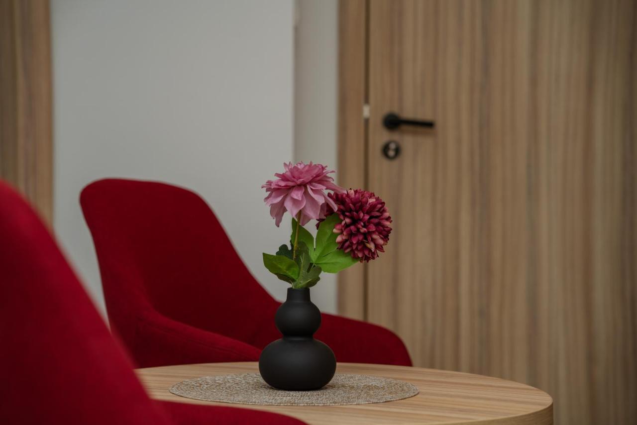 Maestro - Rooms & Restaurant Vukovar Eksteriør billede