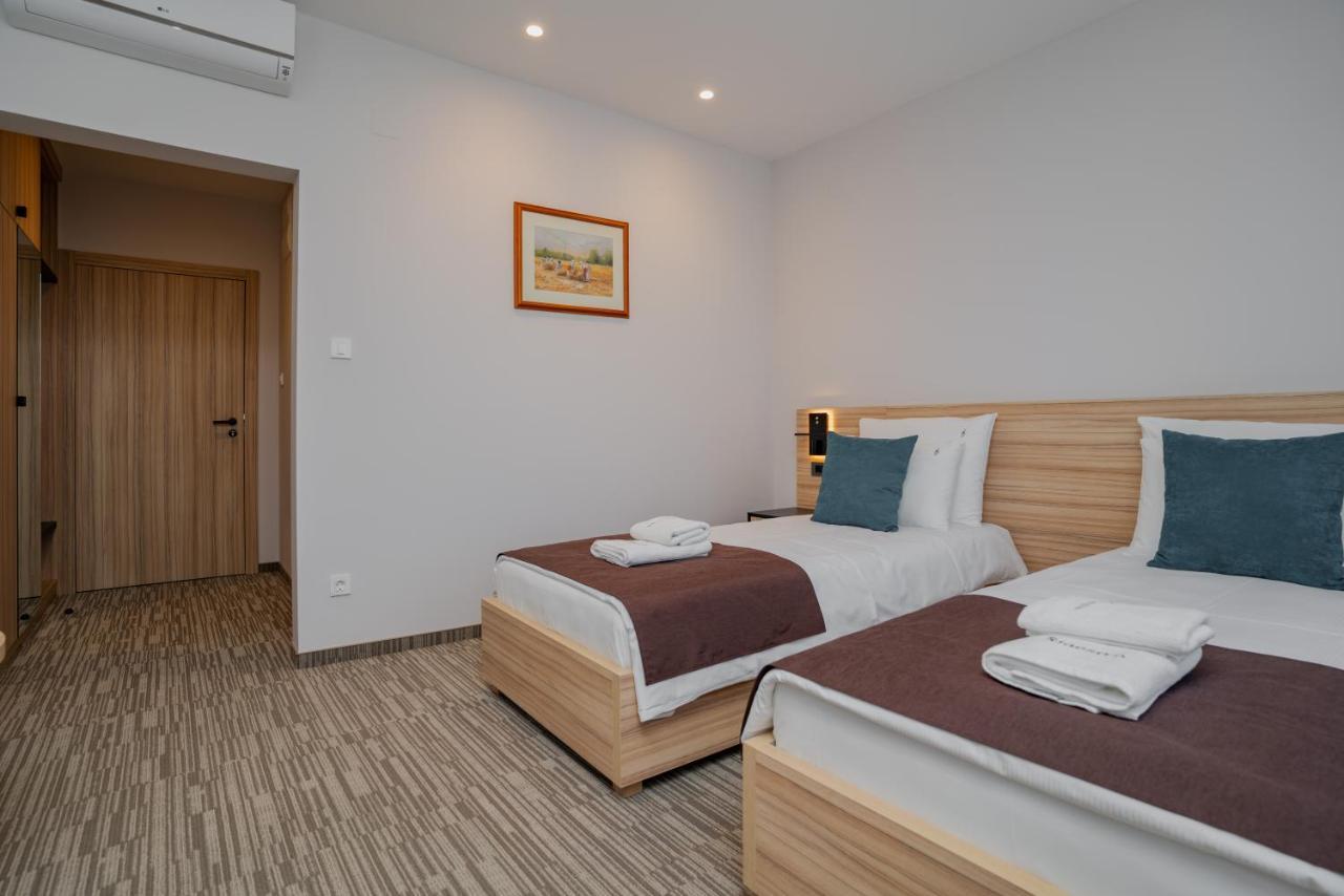 Maestro - Rooms & Restaurant Vukovar Eksteriør billede
