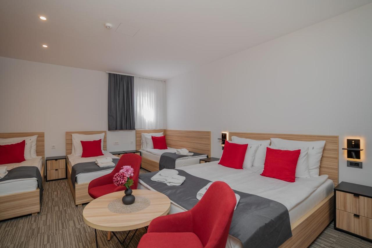 Maestro - Rooms & Restaurant Vukovar Eksteriør billede