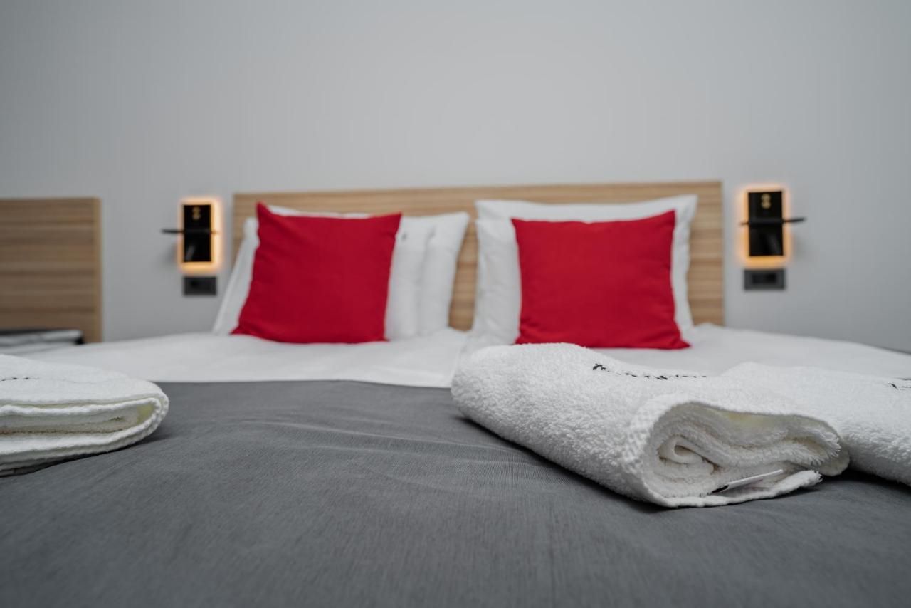 Maestro - Rooms & Restaurant Vukovar Eksteriør billede