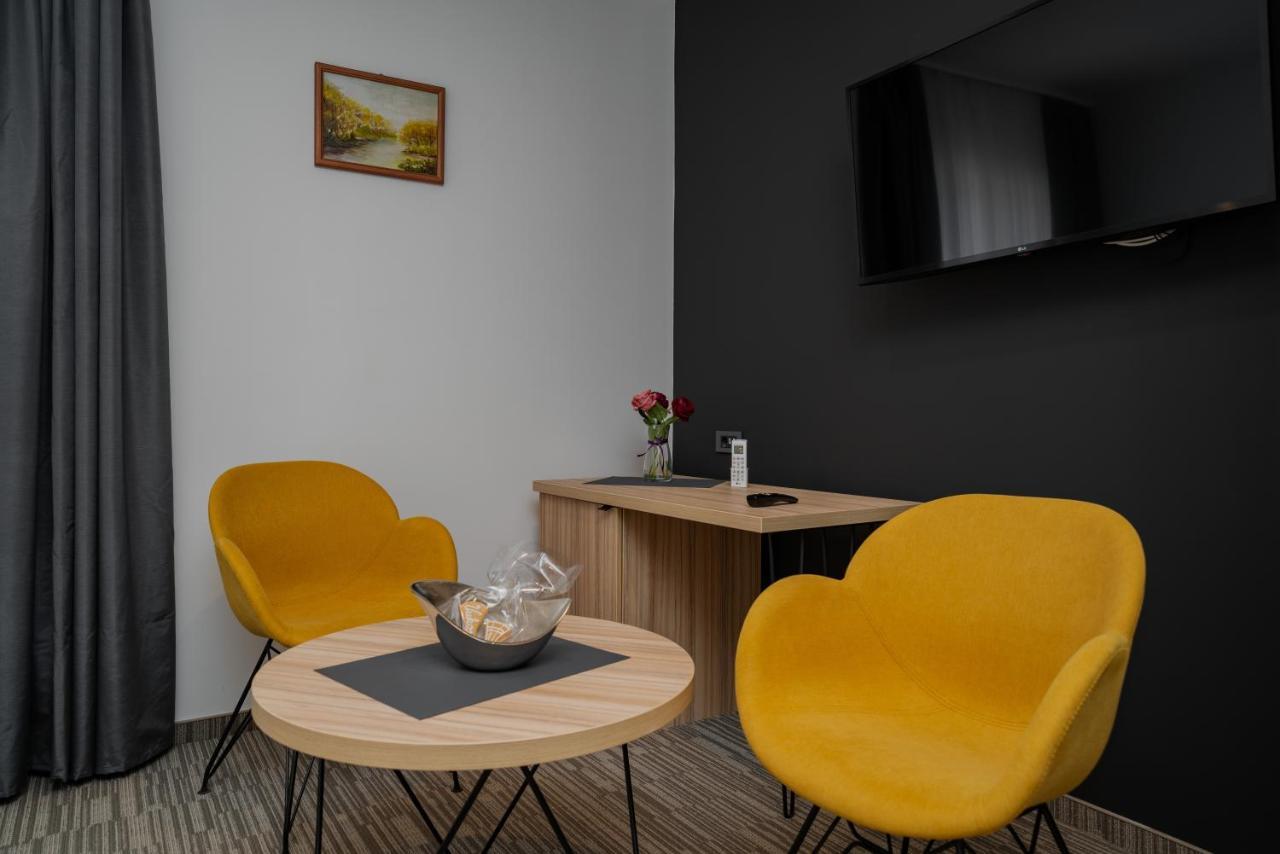 Maestro - Rooms & Restaurant Vukovar Eksteriør billede