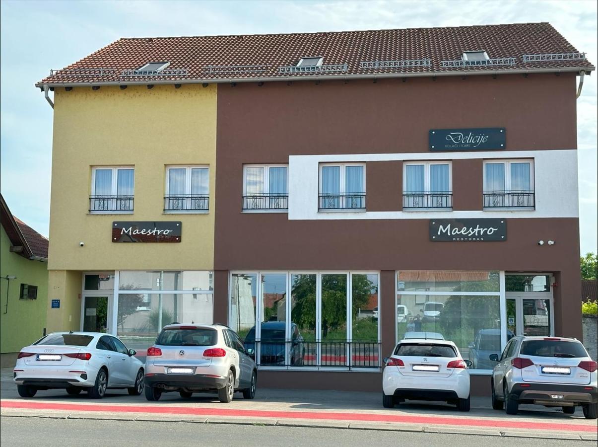 Maestro - Rooms & Restaurant Vukovar Eksteriør billede