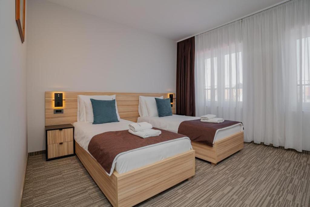 Maestro - Rooms & Restaurant Vukovar Eksteriør billede